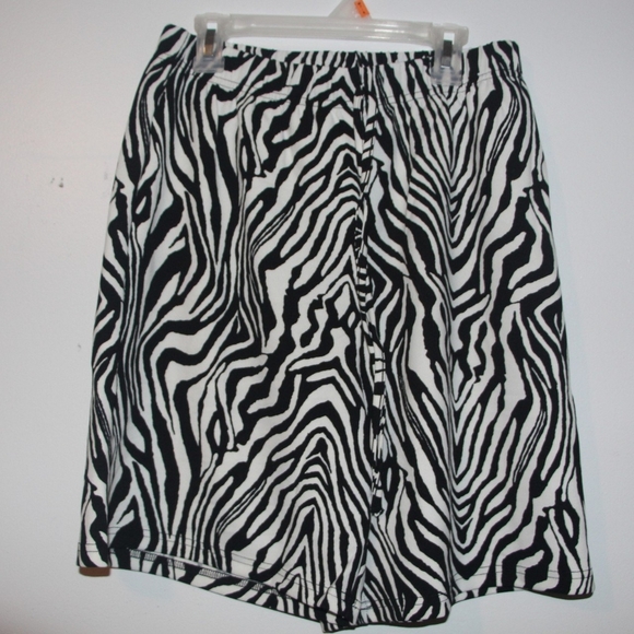 Zebra Print Shorts - Picture 1 of 6